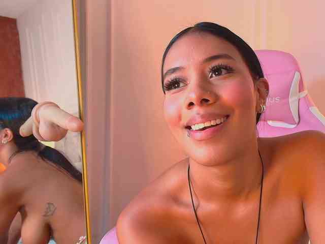 CandyLips4 webcam