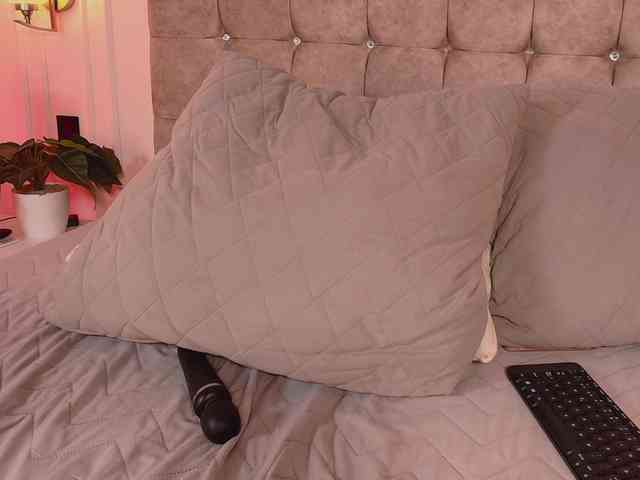 CandyLips4 webcam