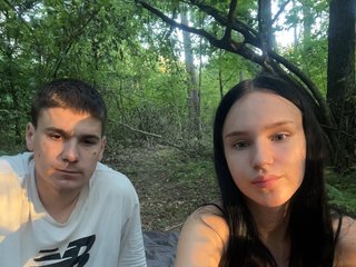 LeoCouple