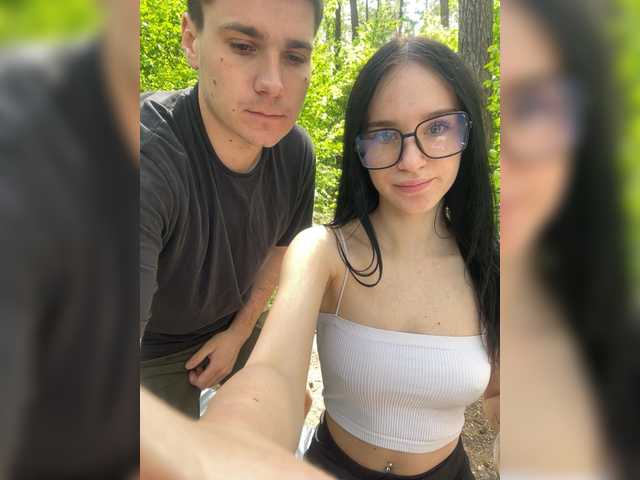 go to chat with LeoCouple