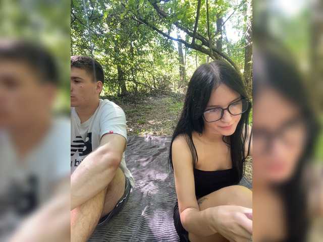 LeoCouple live webcam show