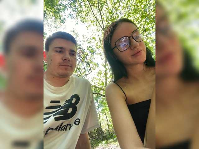LeoCouple live webcam show