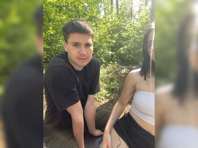 LeoCouple