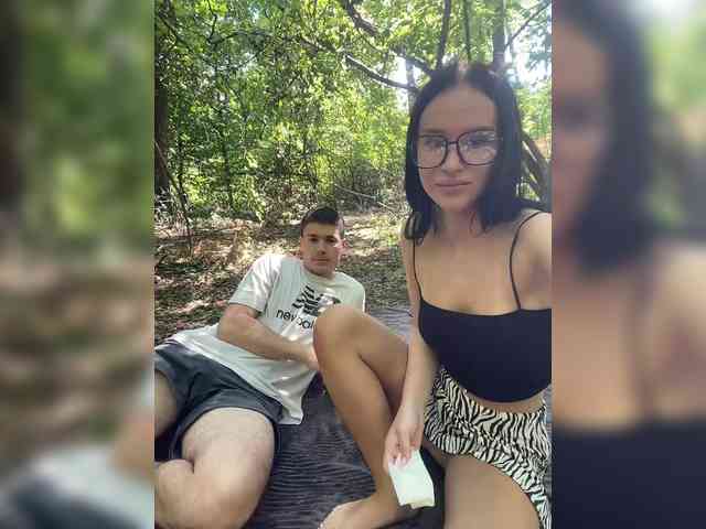 LeoCouple