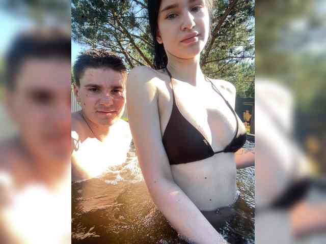 LeoCouple