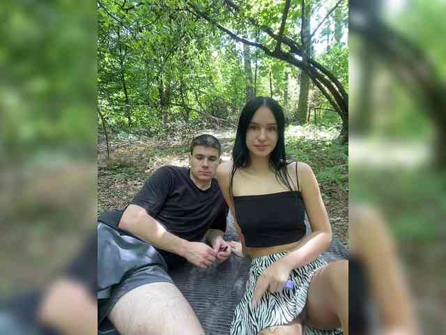 LeoCouple