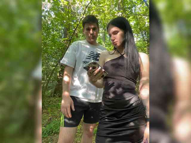 LeoCouple