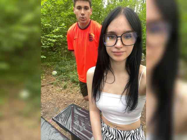 LeoCouple