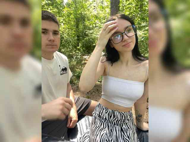 leocouple webcam