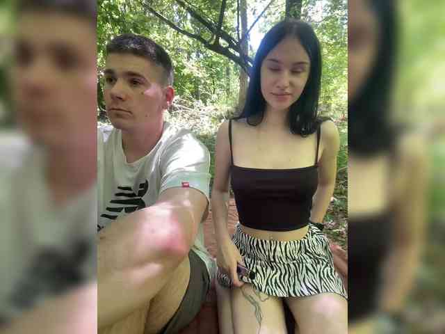 leocouple webcam