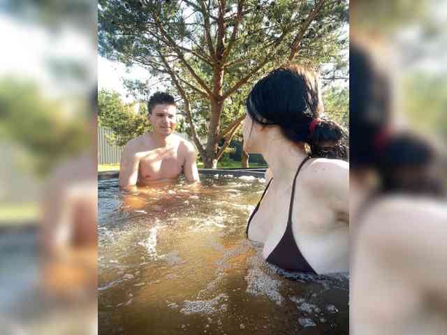LeoCouple