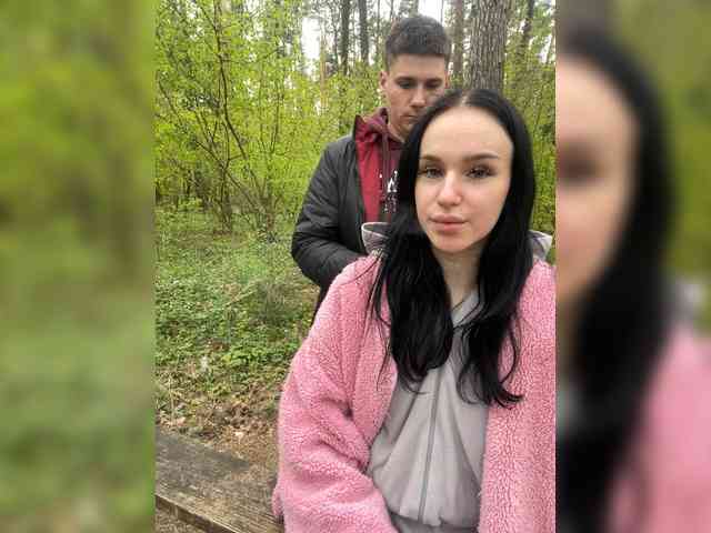 LeoCouple