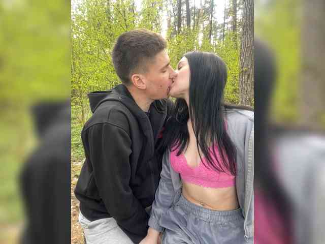 LeoCouple