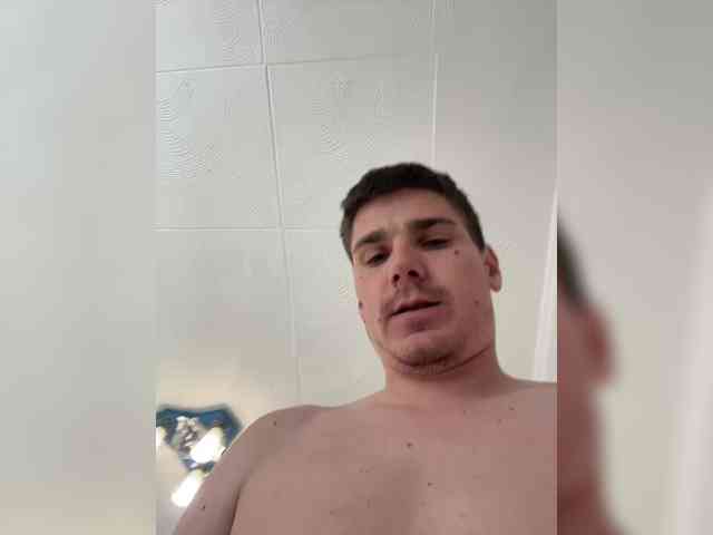 LeoCouple