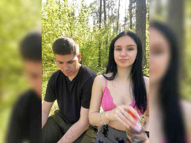 Model: leocouple