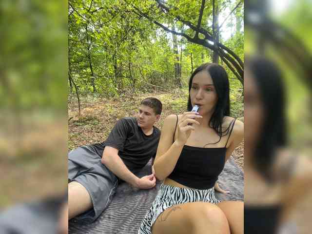LeoCouple