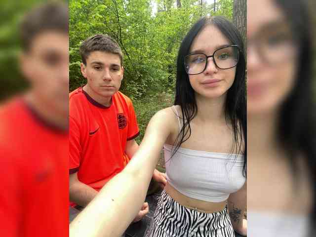 LeoCouple