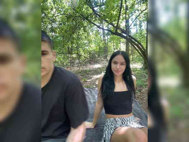 LeoCouple