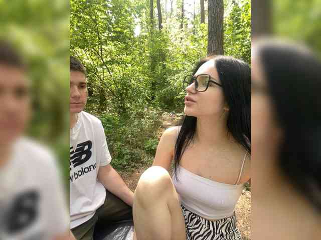 LeoCouple