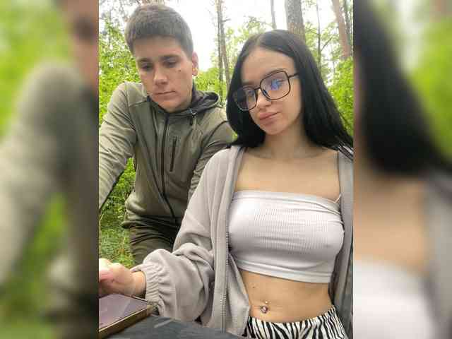LeoCouple