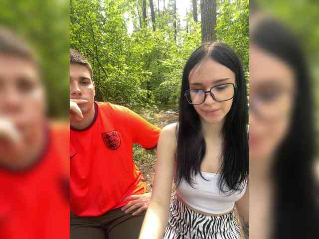 leocouple webcam