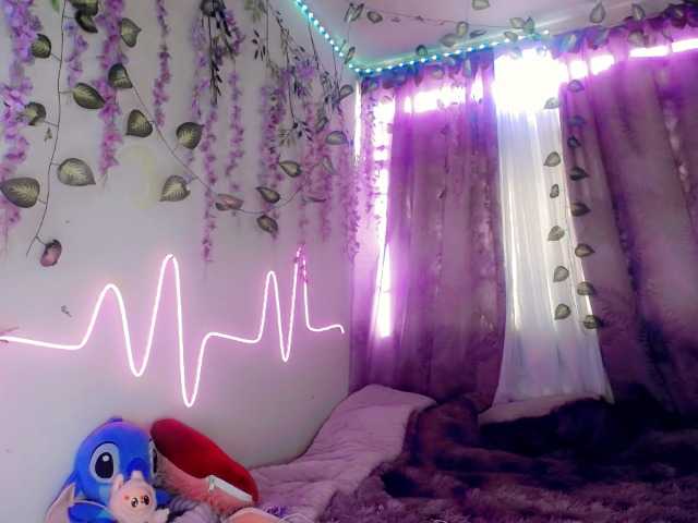 DahliaGill live cam