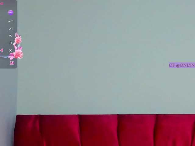Nessa2wine live cam on BongaCams