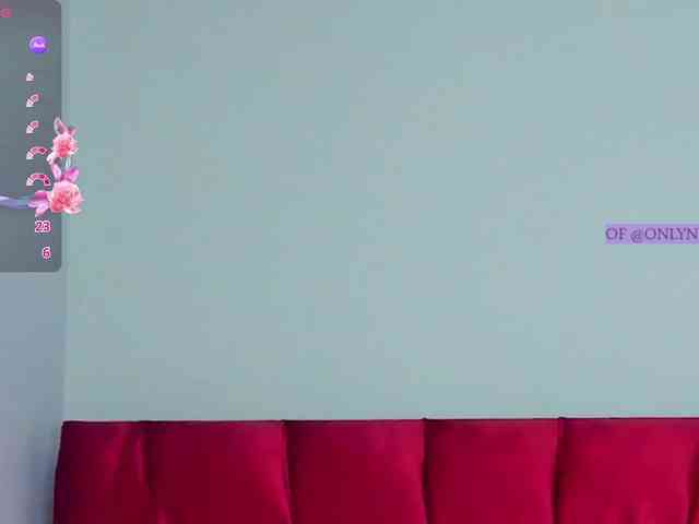 Nessa2wine Live Webcam on BongaCams