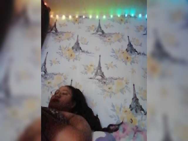 CesszZ live cam preview
