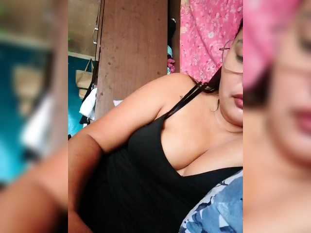 CesszZ live cam on BongaCams