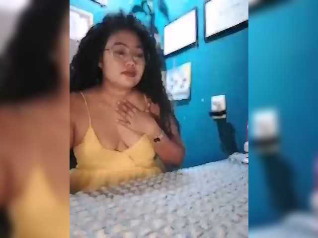 CesszZ live cam on BongaCams