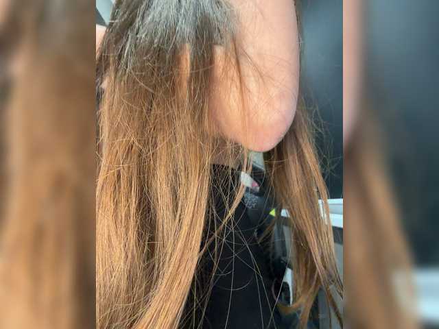 Ksenia011-1's BongaCams show and profile