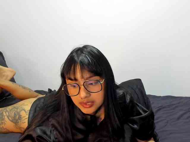 Darklunaa webcam