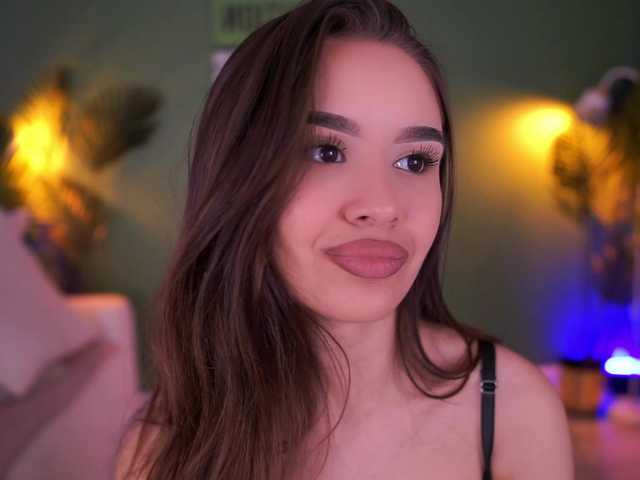MistyReeds live cam on BongaCams