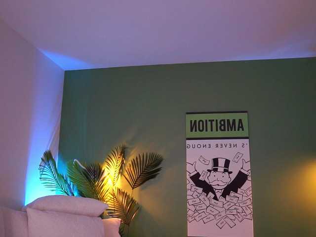 MistyReeds live cam on BongaCams
