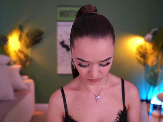 MistyReeds live cam on BongaCams