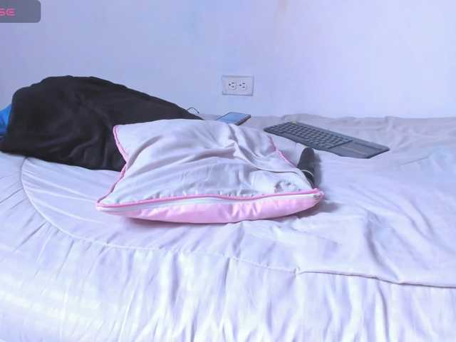 Angela-wish live cam on BongaCams