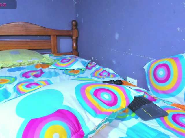 Angela-wish live cam on BongaCams