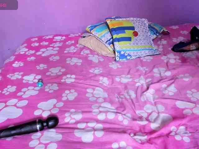 Angela-wish webcam