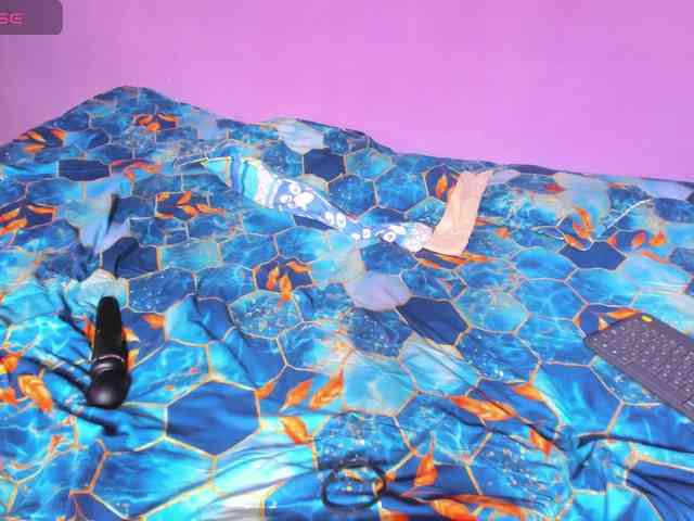Angela-wish webcam