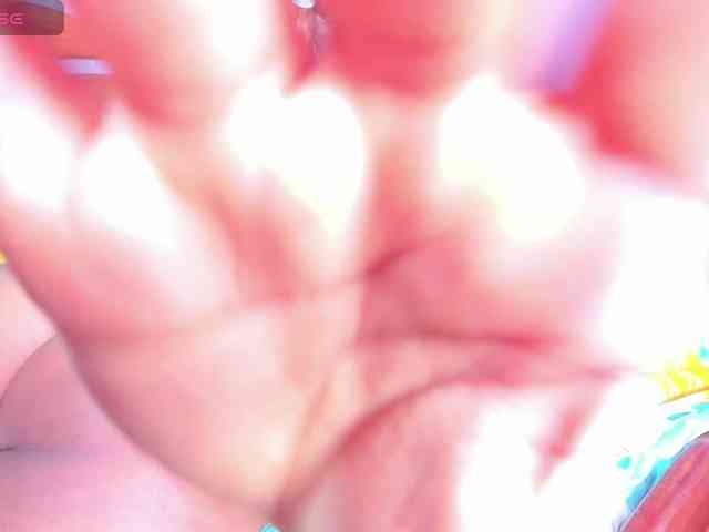 Angela-wish webcam