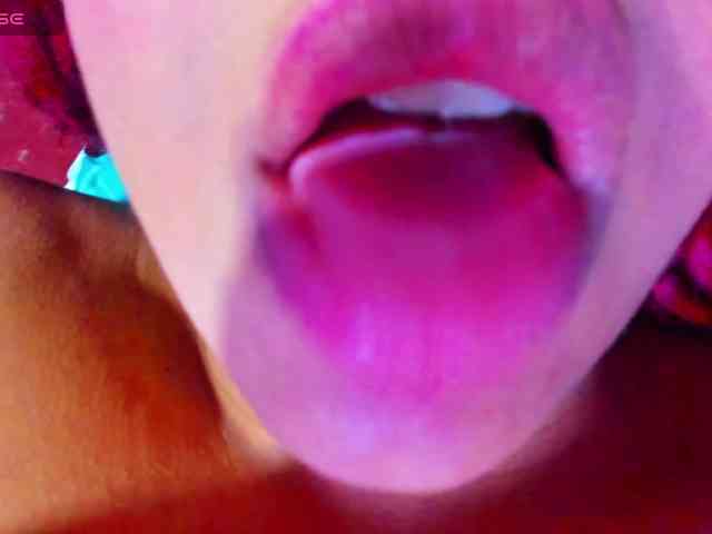 Angela-wish webcam