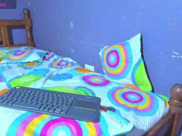 Angela-wish webcam