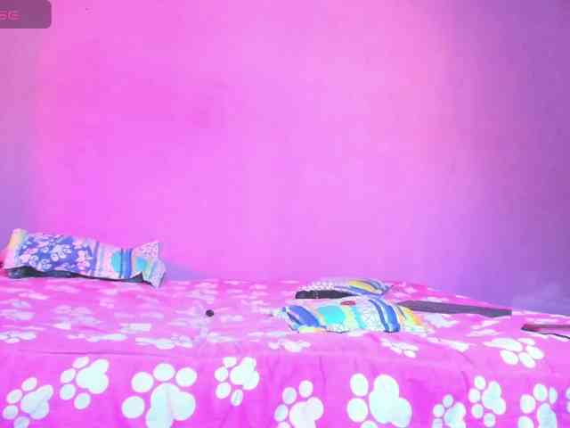 Angela-wish webcam