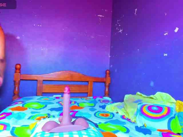 Angela-wish webcam