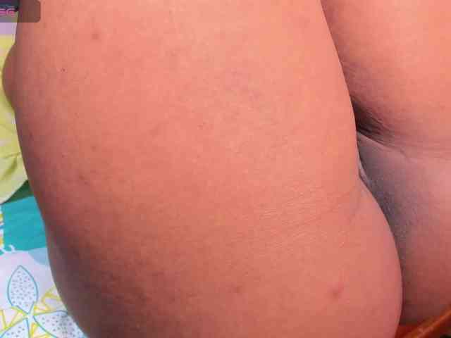 Angela-wish webcam