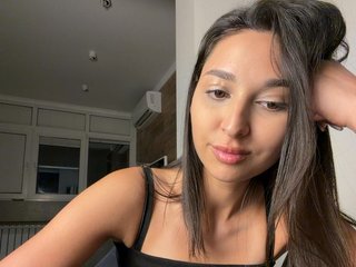 MolliKiana Porn Show
