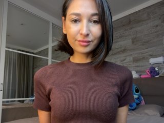 MolliKiana Porn Show