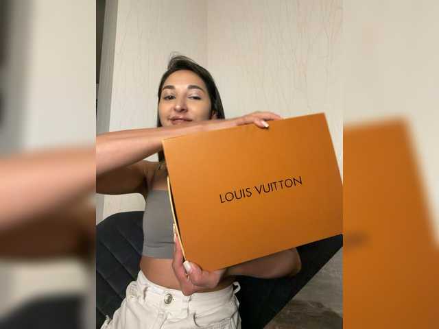MolliKiana live cam