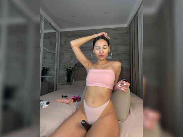 MolliKiana webcam